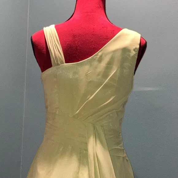 Beautiful Chartreuse Green Cocktail Dress Size 4 - Picture 8 of 15